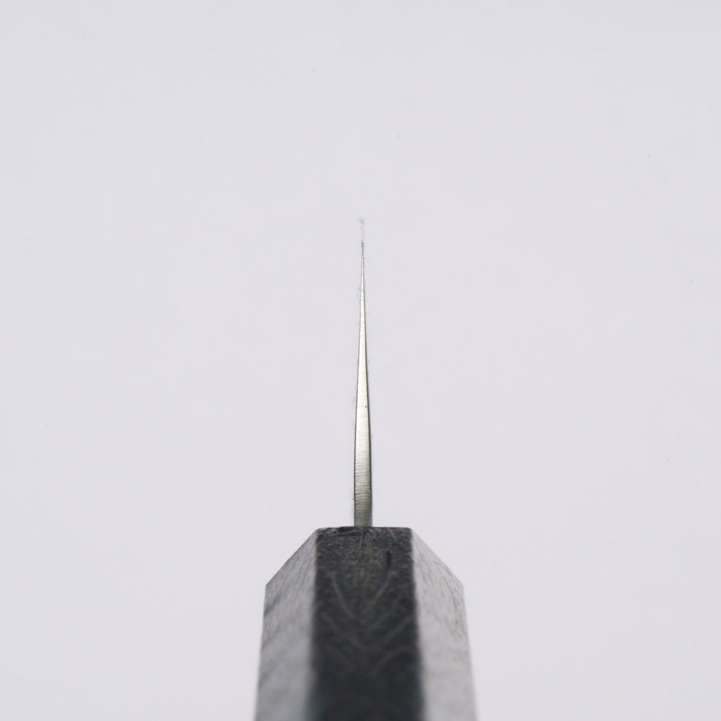 Sakai Takayuki | Nanairo | Sword-shaped Gyuto | 190mm | Green Tortoiseshell