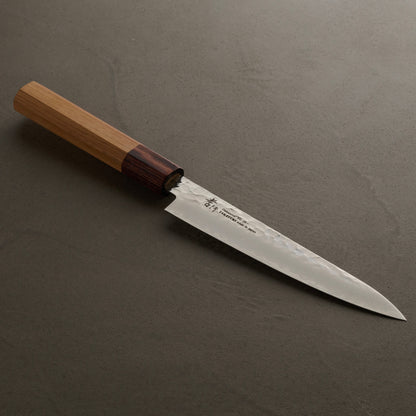 Sakai Takayuki | 33-layer hammered Damascus Japanese style | Japanese pate | 180mm | Zelkova