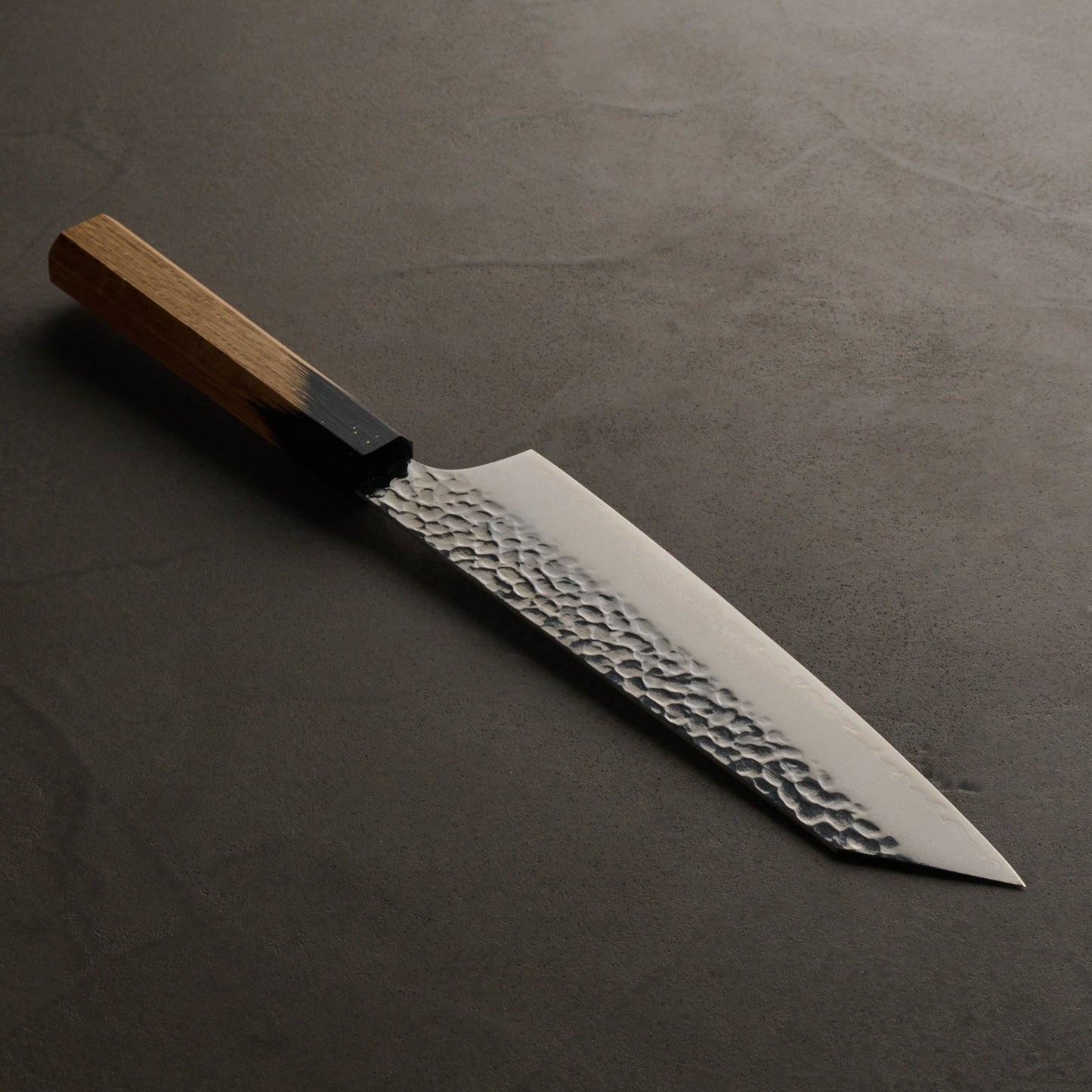 堺孝行｜33層ダマスカス樫漆｜剣型牛刀｜190mm｜黒伸
