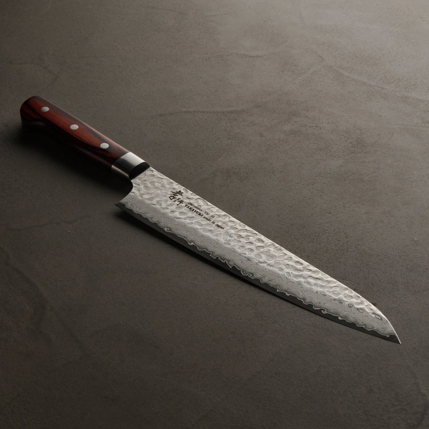 Sakai Takayuki | 33-Layer Hammered Damascus | Gyuto | 240mm | Mahogany