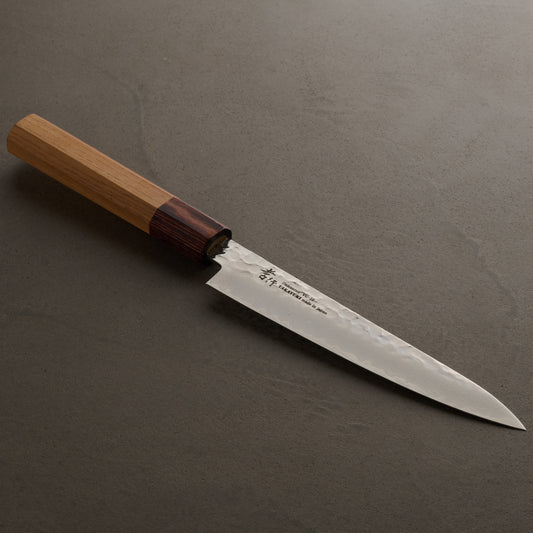 Sakai Takayuki | 33-layer hammered Damascus Japanese style | Japanese knife | 150mm | Zelkova